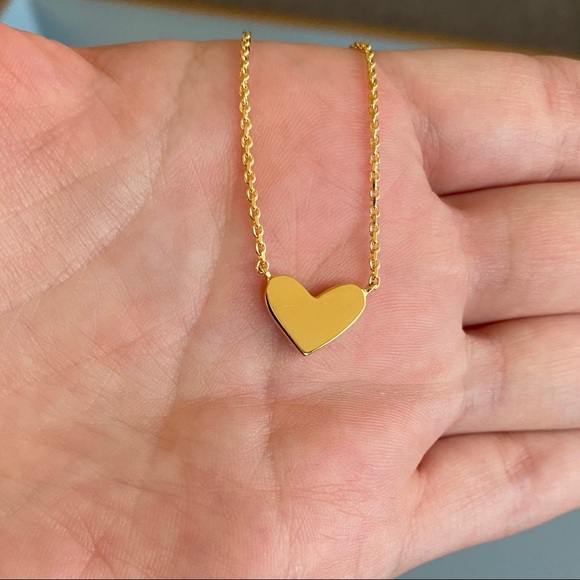 [SOLD] Ari Heart Necklace 18k Gold Vermeil - Picture 3 of 6